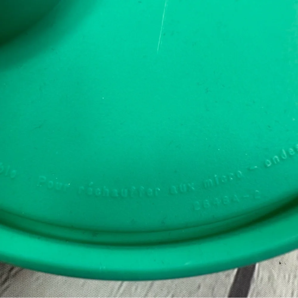 tupperware crystalware small seal w cap replacement sz 1